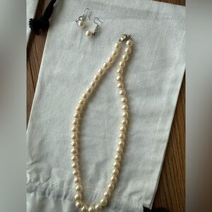 Elegant Pearl Necklace and Earring Set